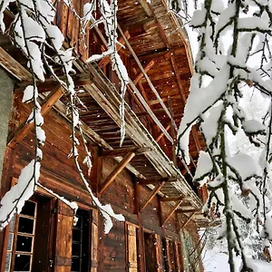 Arthaus Megève Hotel